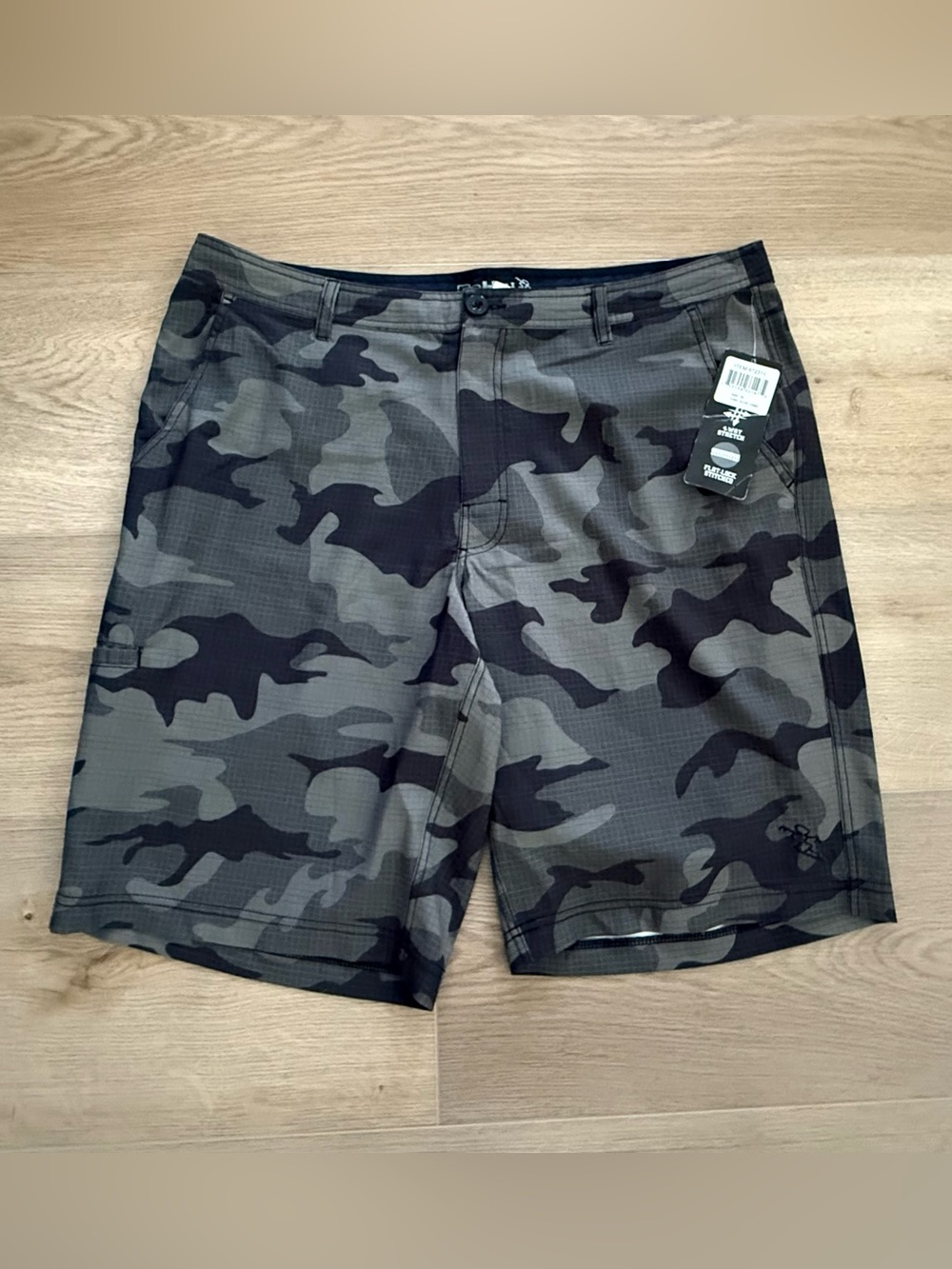 DaHui Olive Camo Board Shorts NWT Men’s Size 38 4-Way Stretch Surf